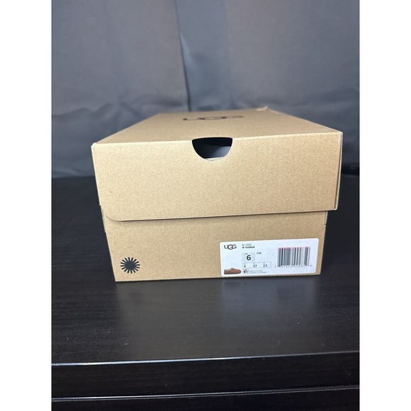 UGG TASMAN SLIPPER WOMEN'S CHESTNUT SUEDE BRAND NEW | Size 6 | SHIPS NOW! - Picture 8 of 8